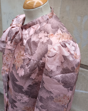Blusa Estampada Rosa Empolvado Modistería 1980s Old Pink Flowers Necktie Blouse
