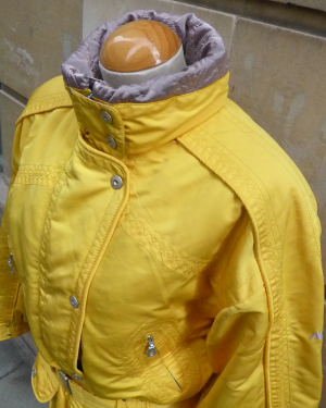 Chaqueta de esquí Nevica vintage color amarillo estilo años 2000 Bright Yellow Ski Snow Jacket